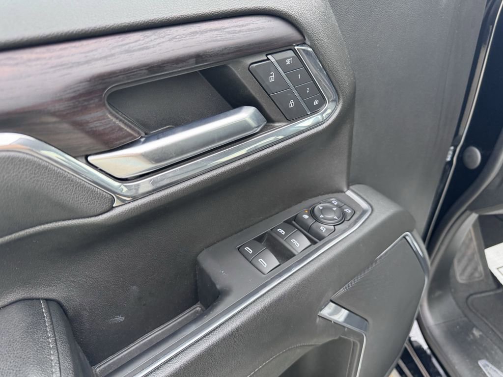 Used 2024 GMC Sierra 1500 SLT image 8