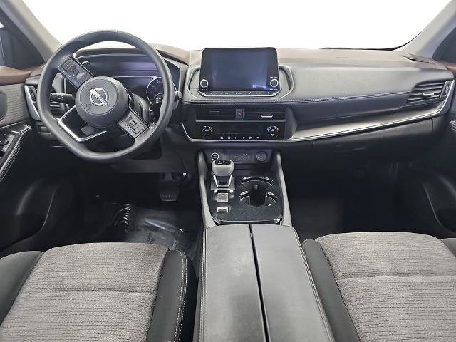 Used 2023 Nissan Rogue SV FWD image 9