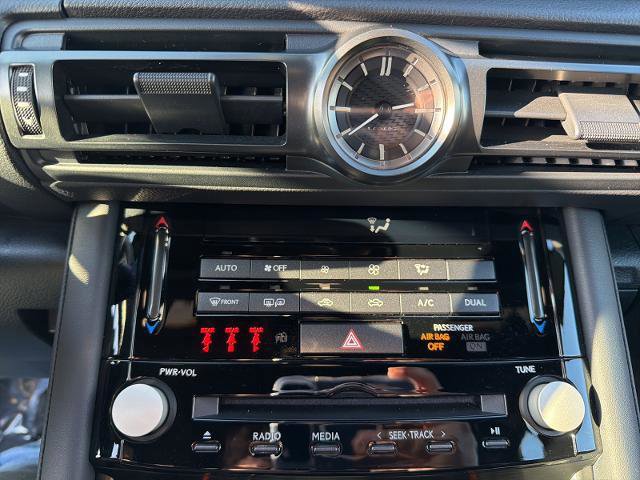 Used 2024 Lexus IS 500 image 27