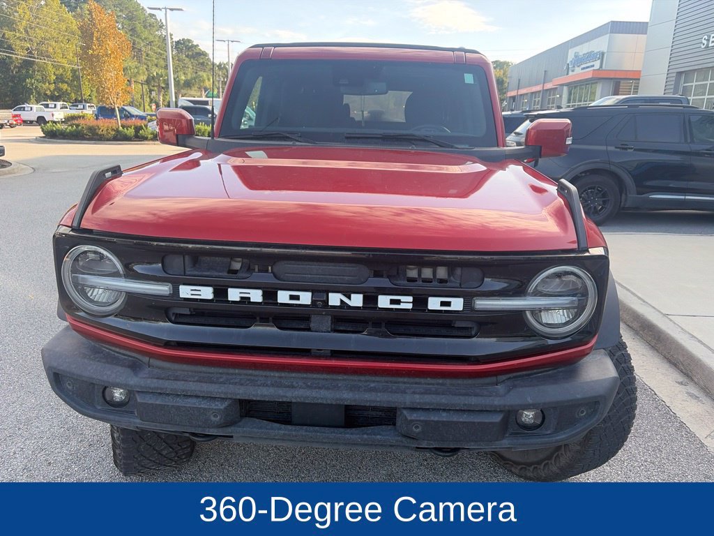 Certified 2022 Ford Bronco Outer Banks w/ Sasquatch Package AWD/4WD image 3