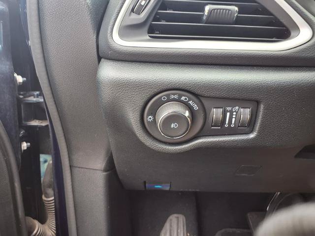 Used 2025 Chrysler Pacifica Select FWD image 17