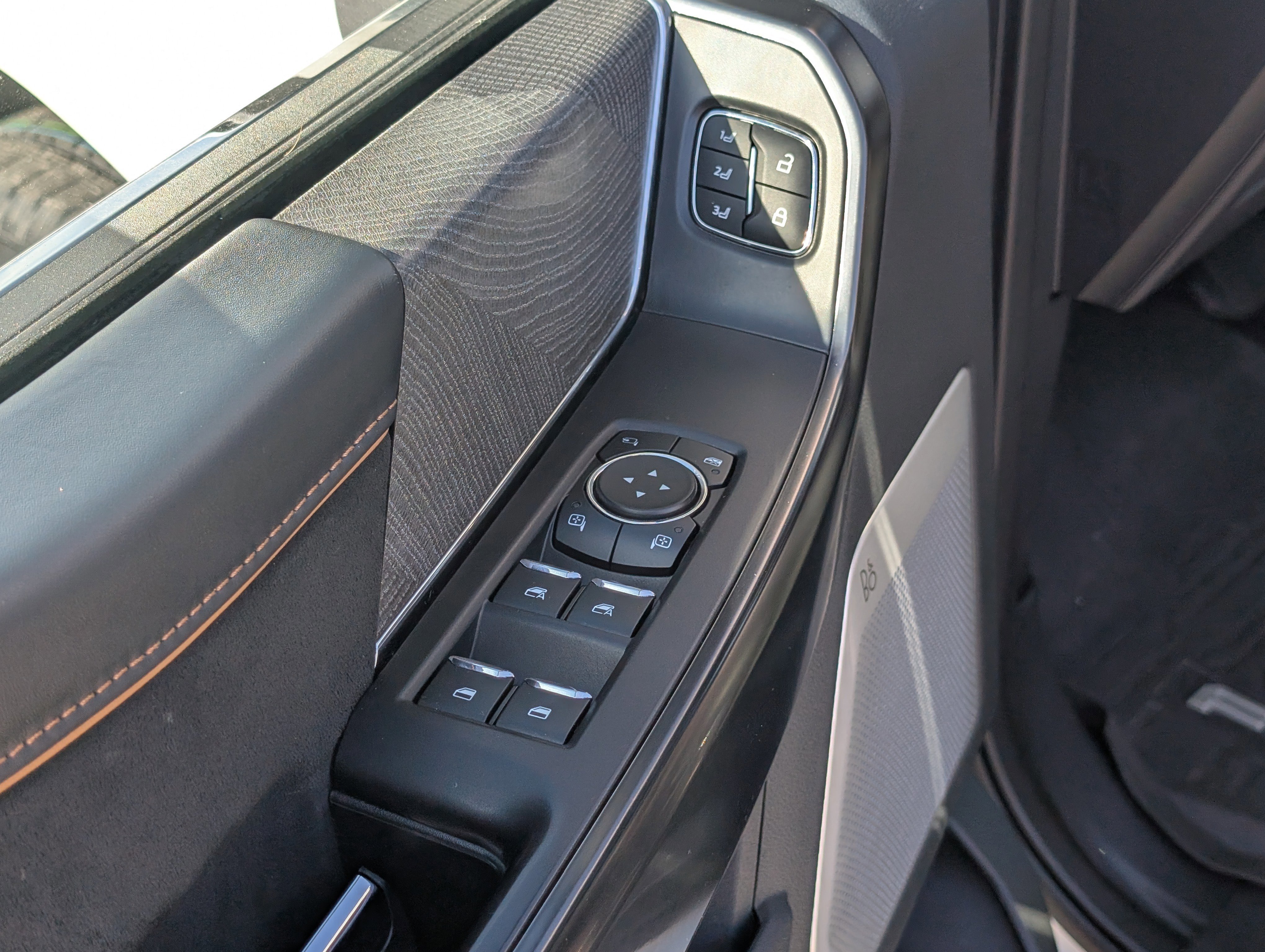 Certified 2022 Ford F150 Platinum w/ Equipment Group 701A High image 22