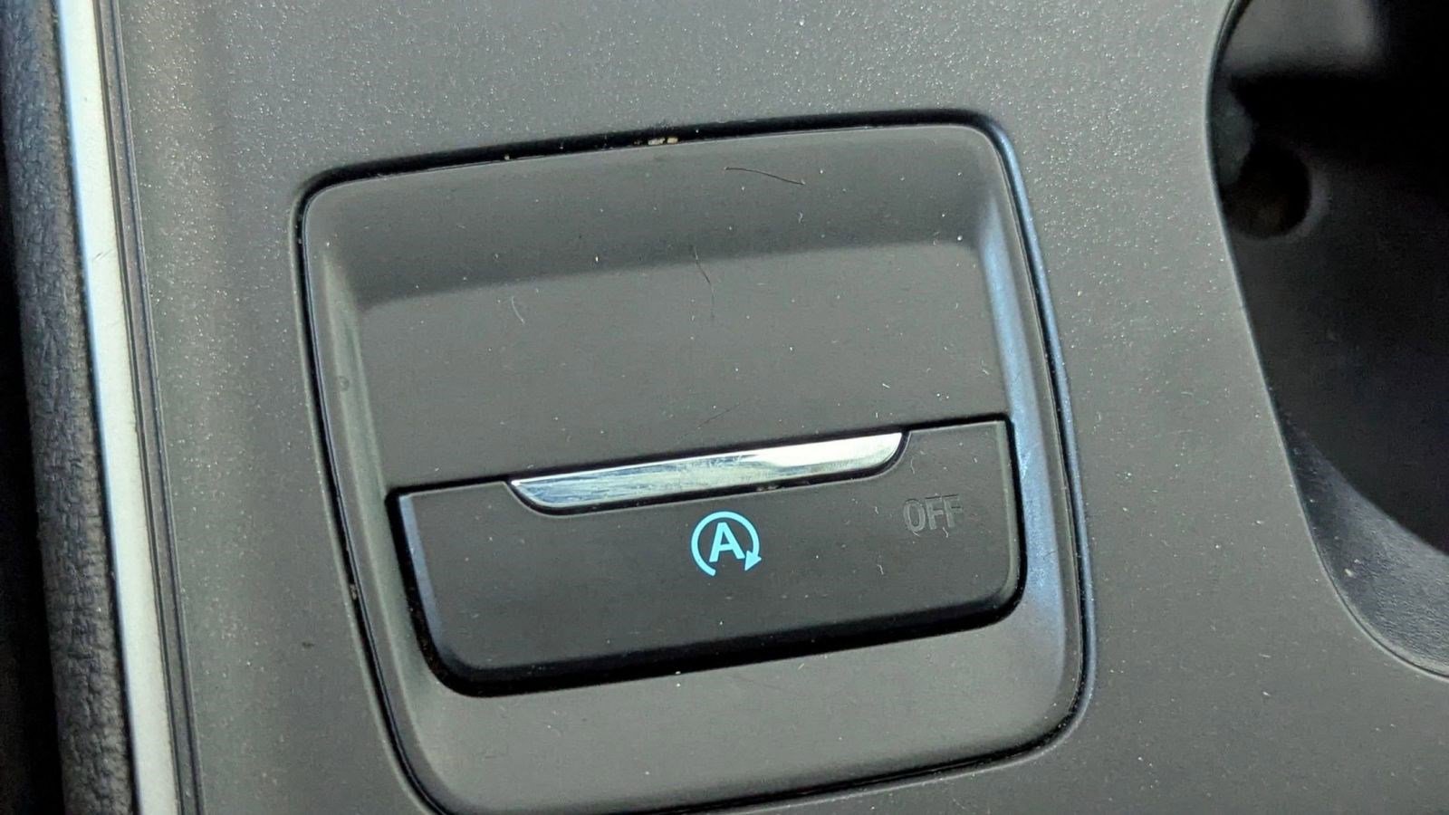 Certified 2022 Ford Edge SE w/ Black Appearance Package image 28