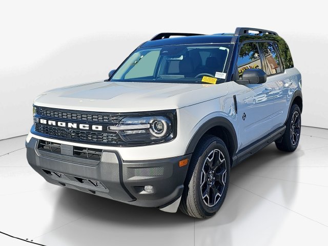 Certified 2025 Ford Bronco Sport Outer Banks AWD/4WD image 7