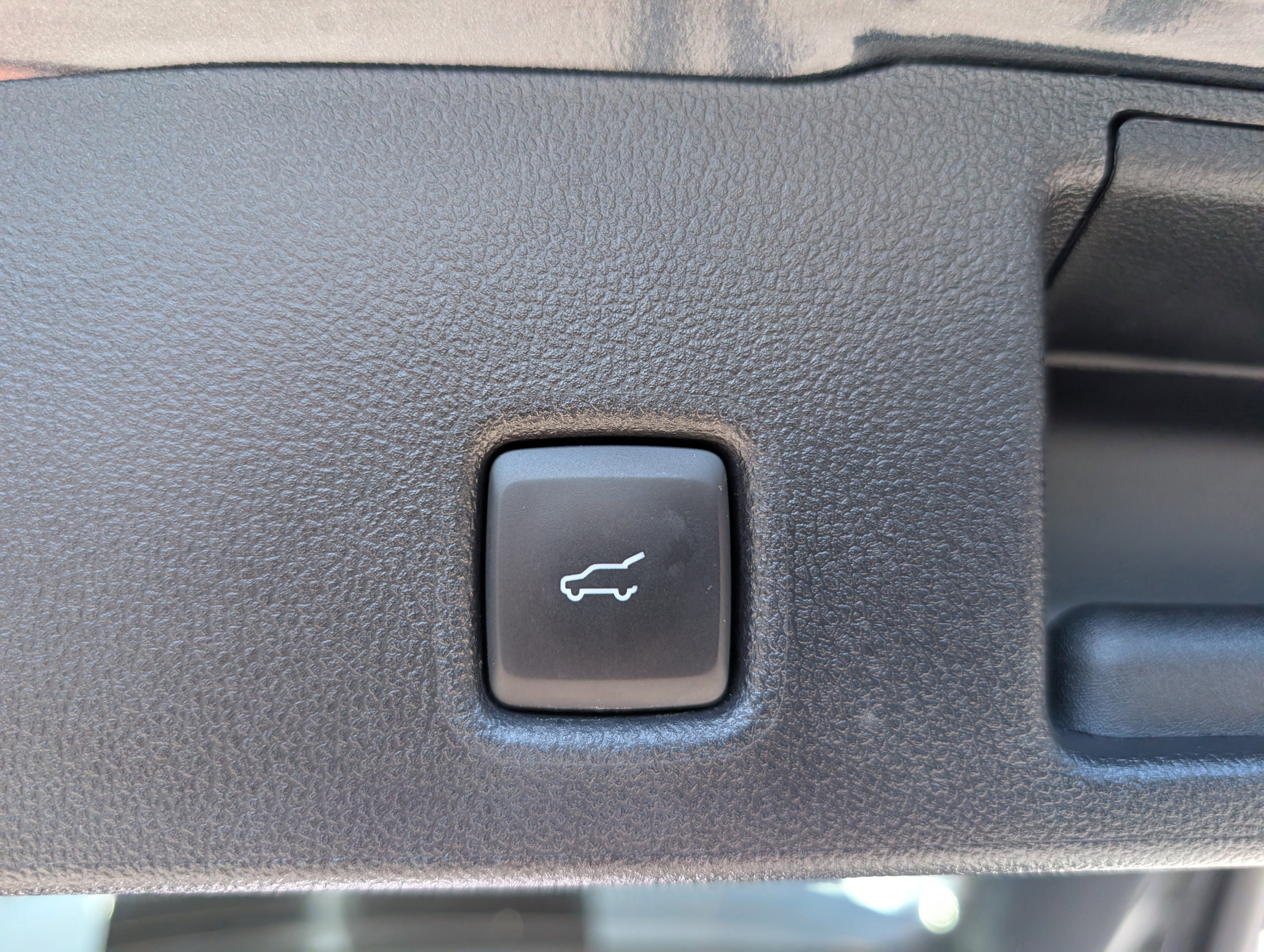 Certified 2022 Ford Escape SEL w/ SEL Stealth AWD Package image 15