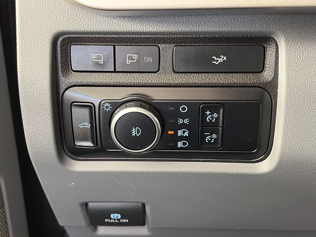 Certified 2024 Ford F350 XLT w/ XLT Premium Package AWD/4WD image 25