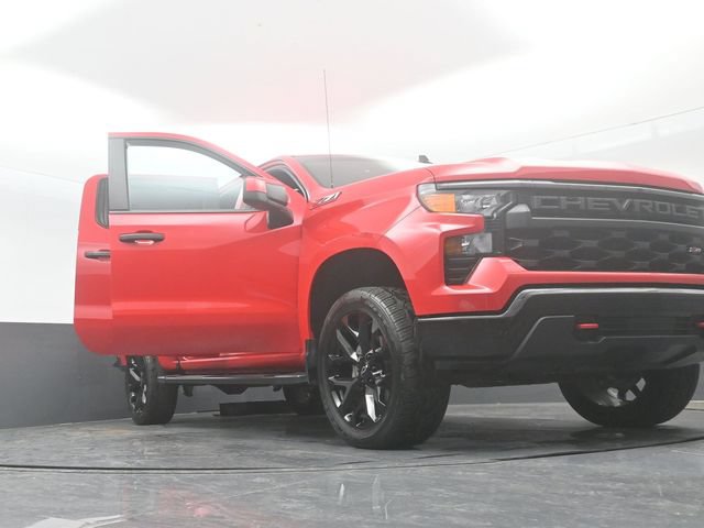 Used 2025 Chevrolet Silverado 1500 Custom Trail Boss AWD/4WD image 30