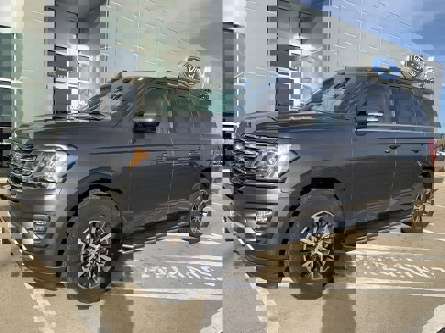 Certified 2020 Ford Expedition XLT w/ Equipment Group 202A image 2