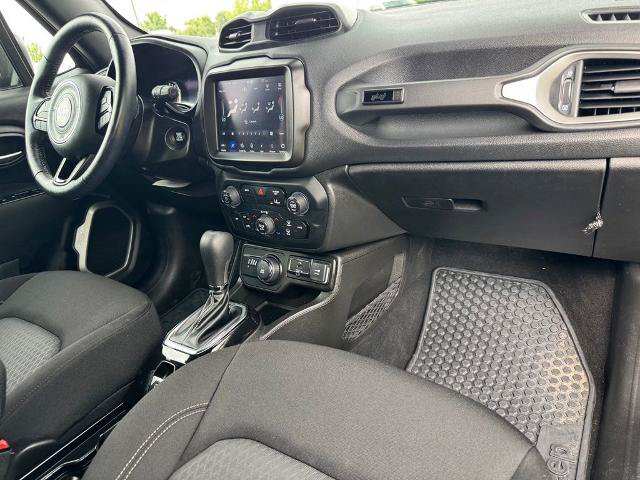 Used 2021 Jeep Renegade Latitude AWD/4WD image 18