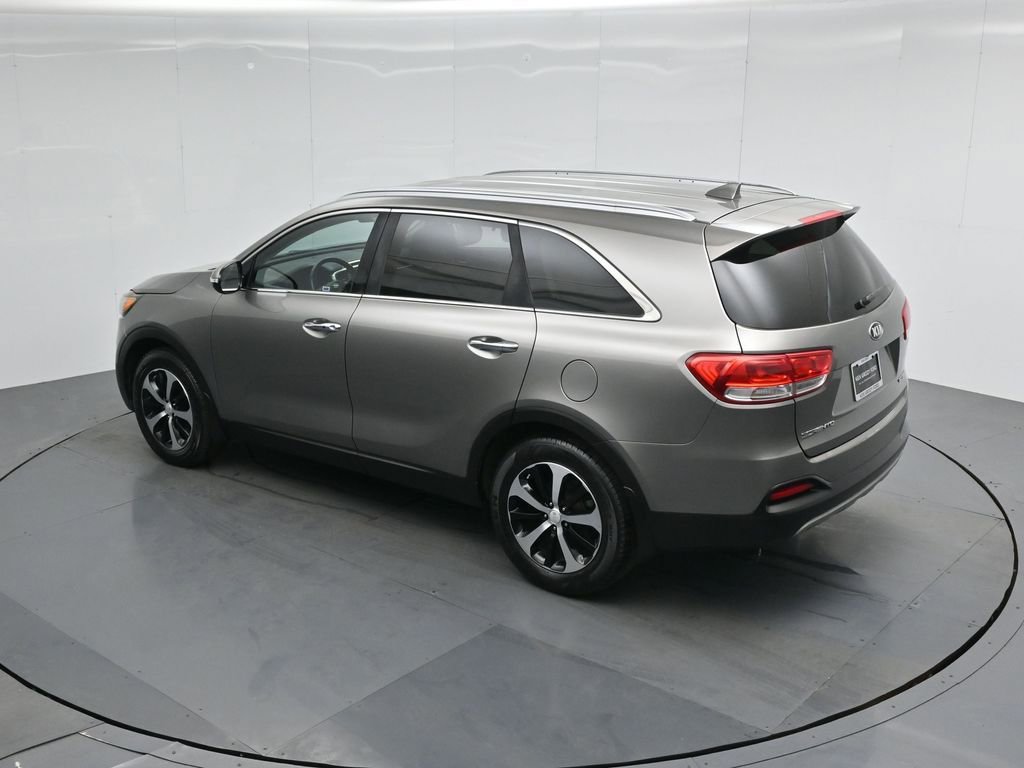 Used 2017 Kia Sorento EX image 42