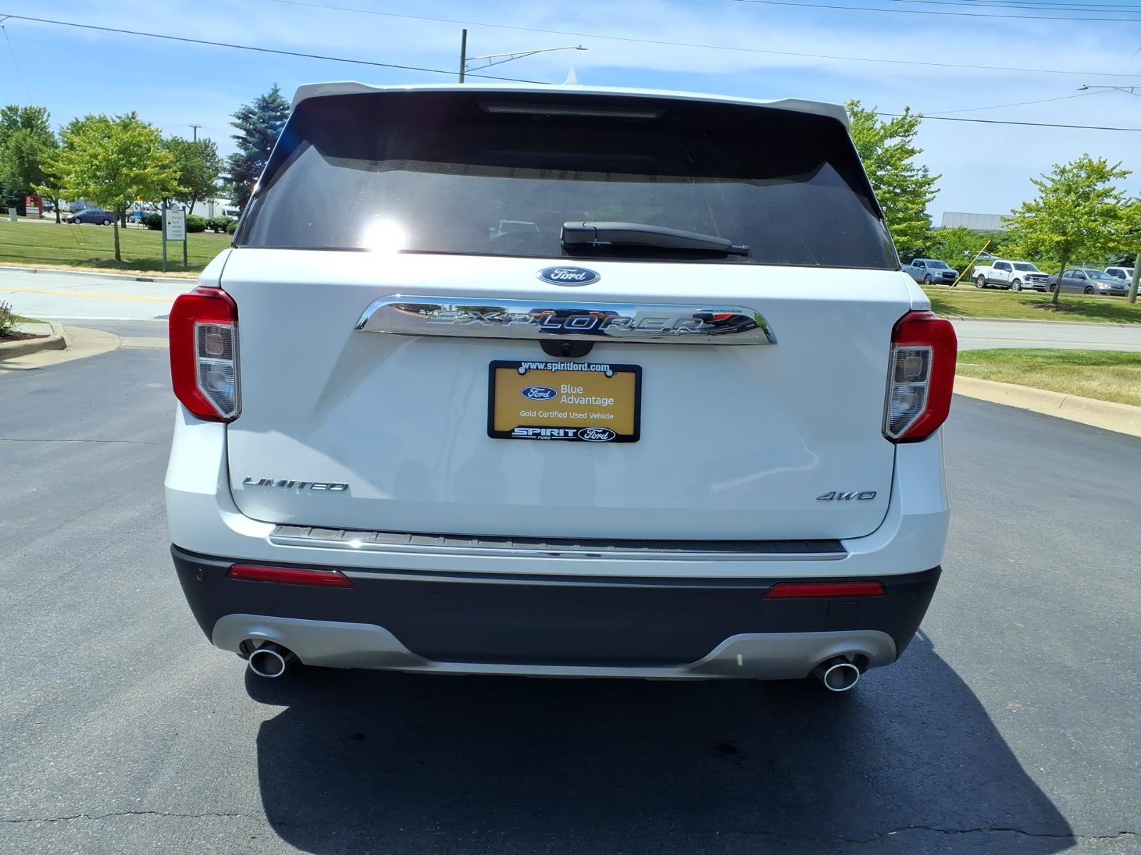Certified 2023 Ford Explorer Limited w/ Limited Technology Package AWD/4WD image 9