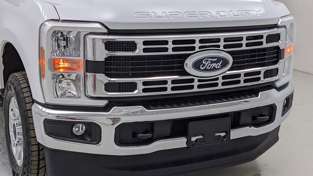 Certified 2024 Ford F350 XLT AWD/4WD image 38