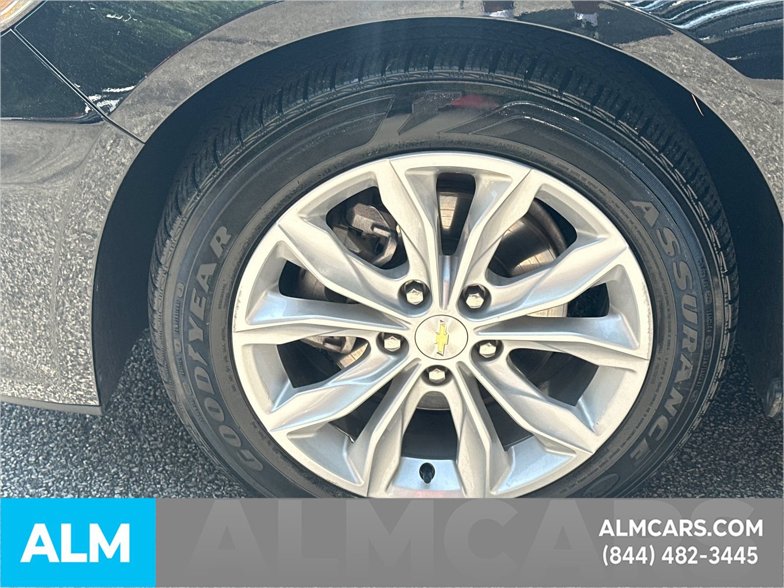 Used 2025 Chevrolet Malibu LT FWD image 12