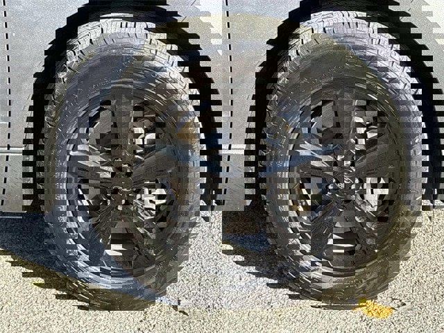 Certified 2024 Ford Edge SE image 9