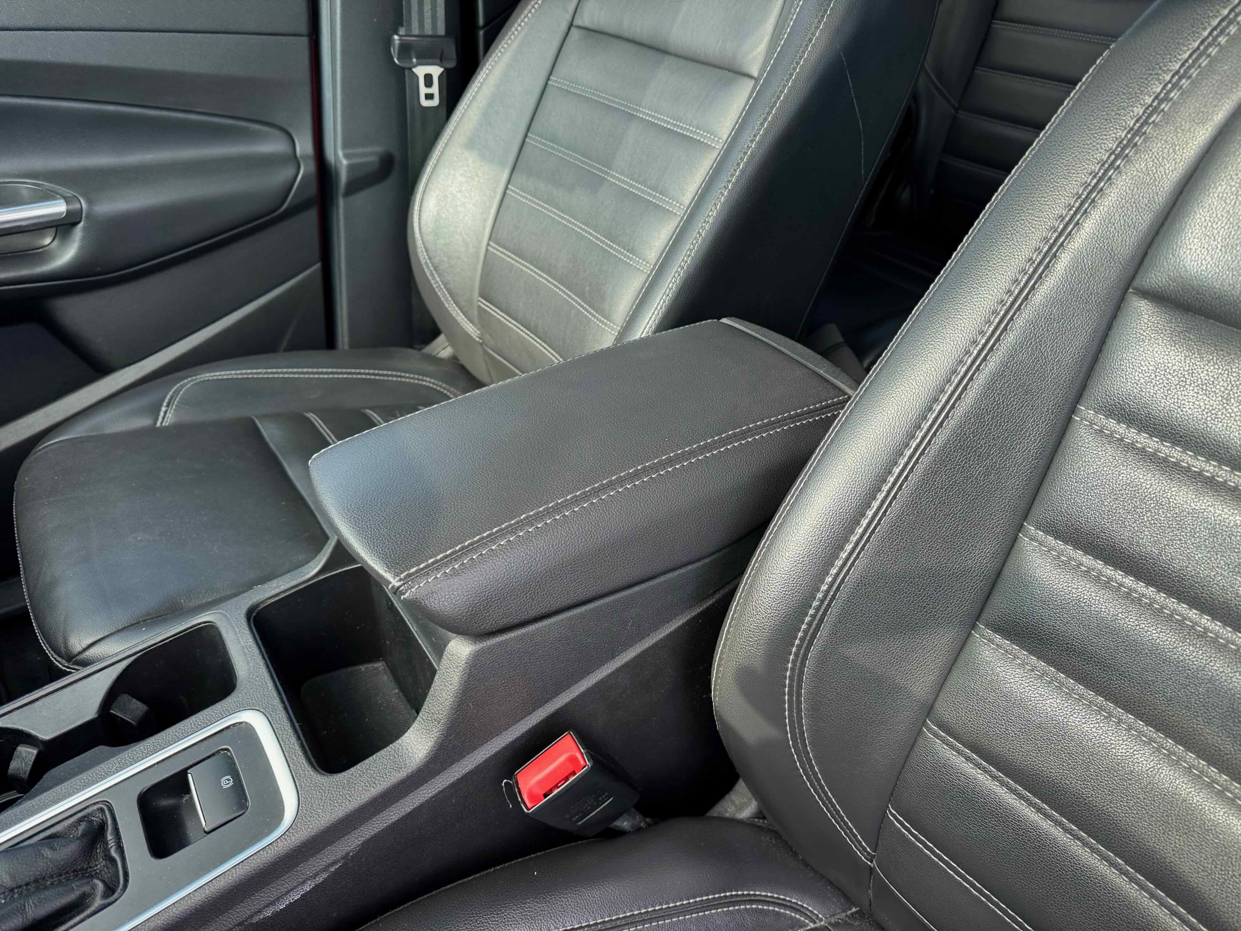 Certified 2019 Ford Escape Titanium image 25