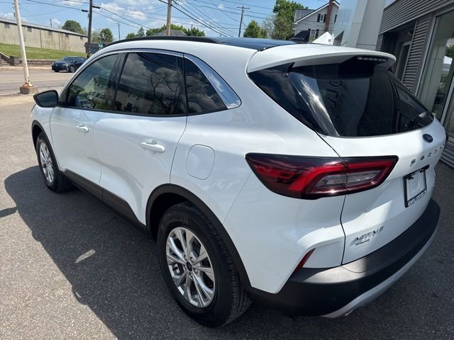 Certified 2024 Ford Escape Active w/ Tech Pack #1 AWD/4WD image 8