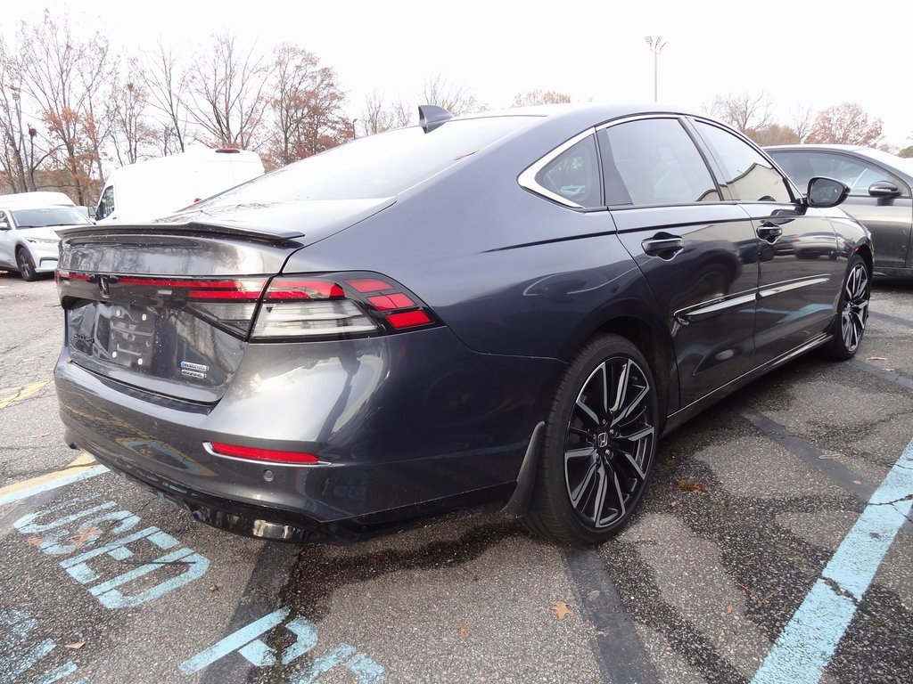 Used 2023 Honda Accord Touring image 5