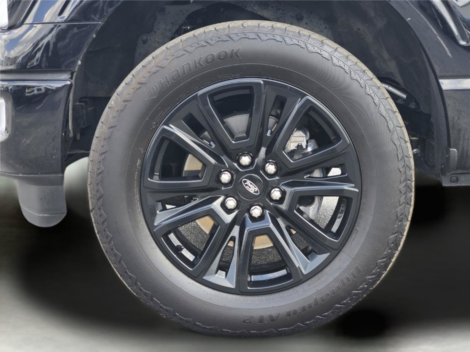Certified 2025 Ford F150 Platinum w/ FX4 Off-Road Package AWD/4WD image 11