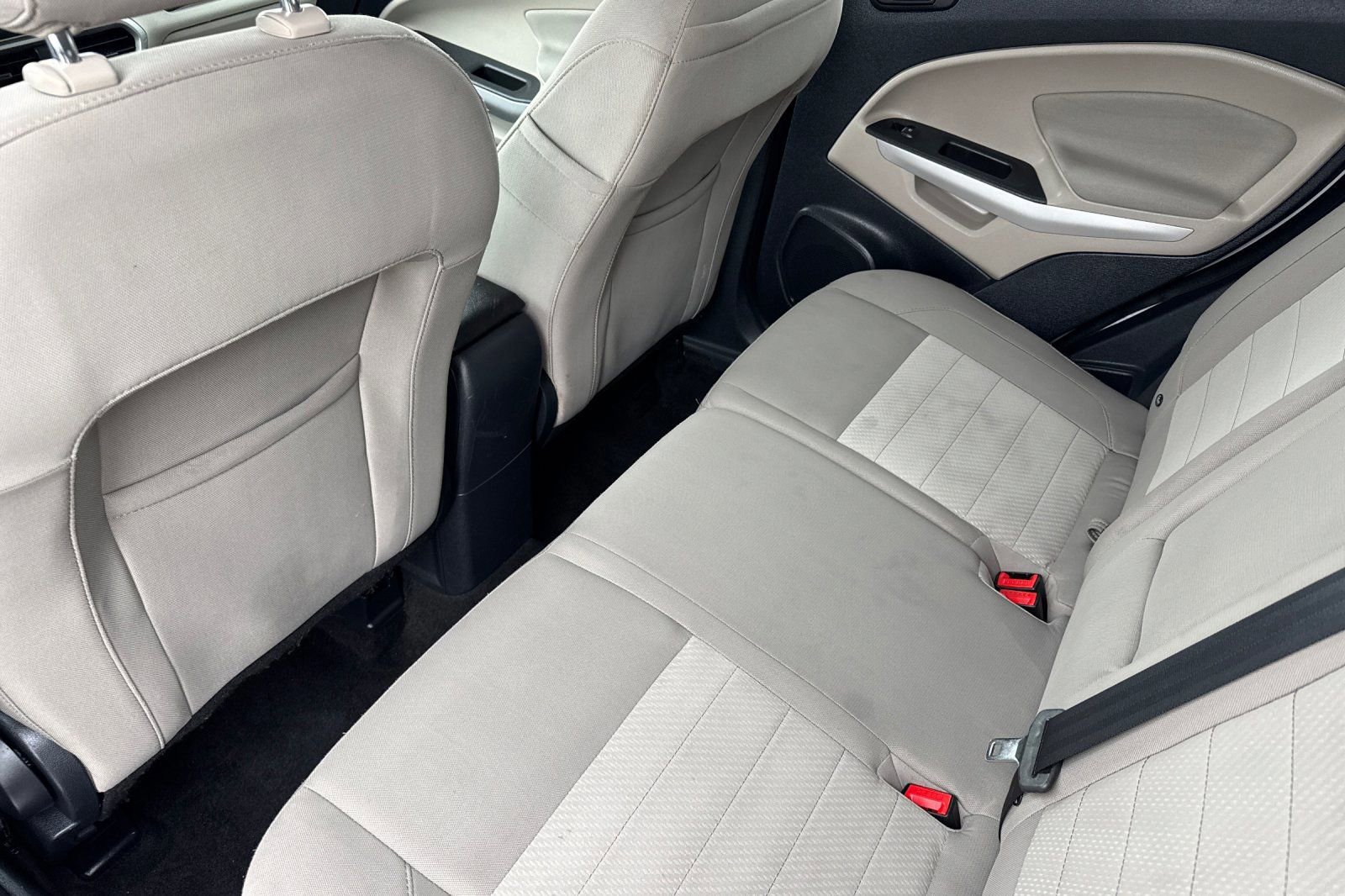 Certified 2018 Ford EcoSport S image 12