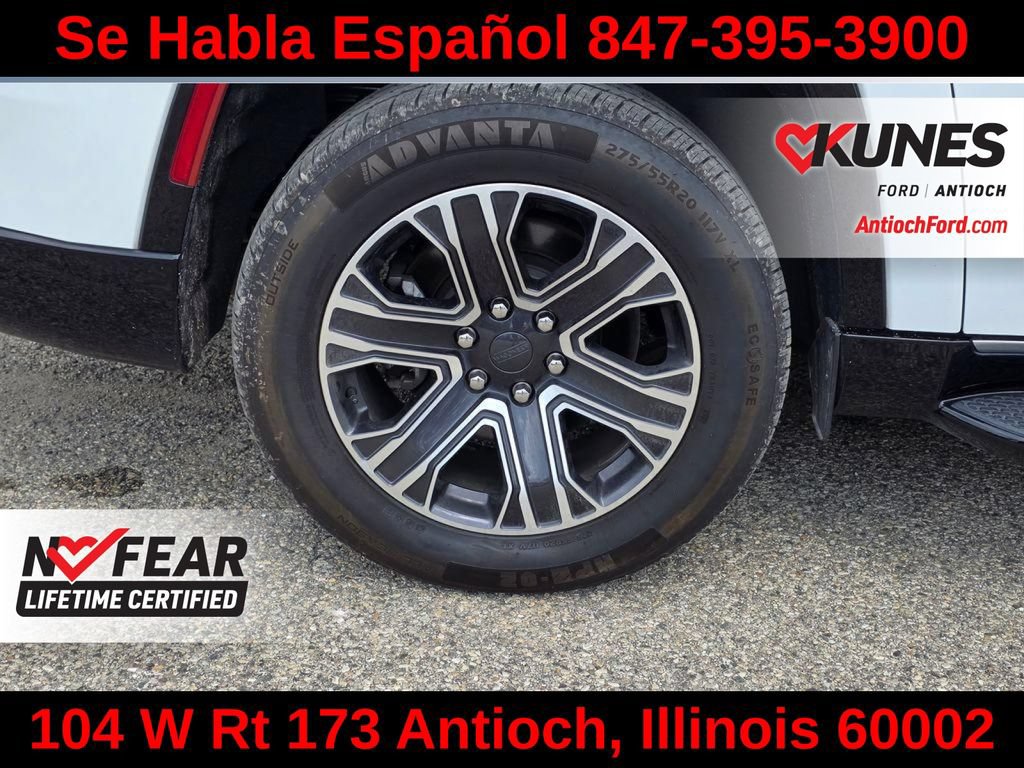 Used 2024 Jeep Wagoneer L Series II w/ Flexible Seating Group AWD/4WD image 14
