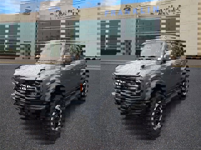 Certified 2023 Ford Bronco Outer Banks w/ Sasquatch Package image 3