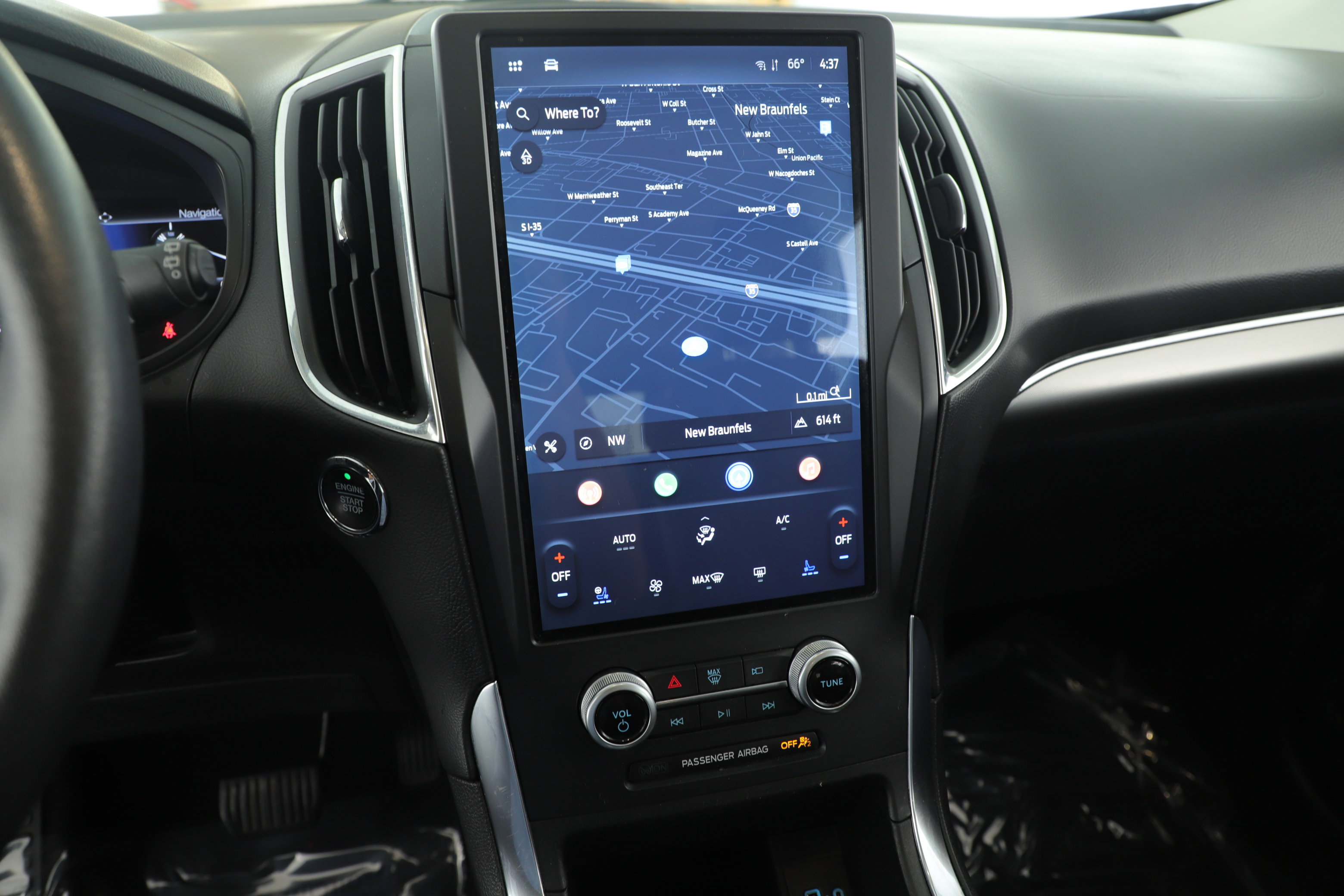 Certified 2022 Ford Edge Titanium w/ Equipment Group 301A image 13