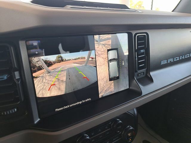 Certified 2023 Ford Bronco Wildtrak image 11