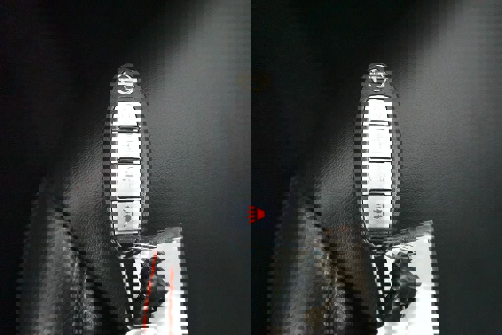 Used 2023 Nissan Frontier PRO-4X w/ Pro-4X Premium Package image 22