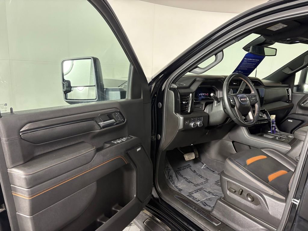 Used 2024 GMC Sierra 2500 AT4 AWD/4WD image 11