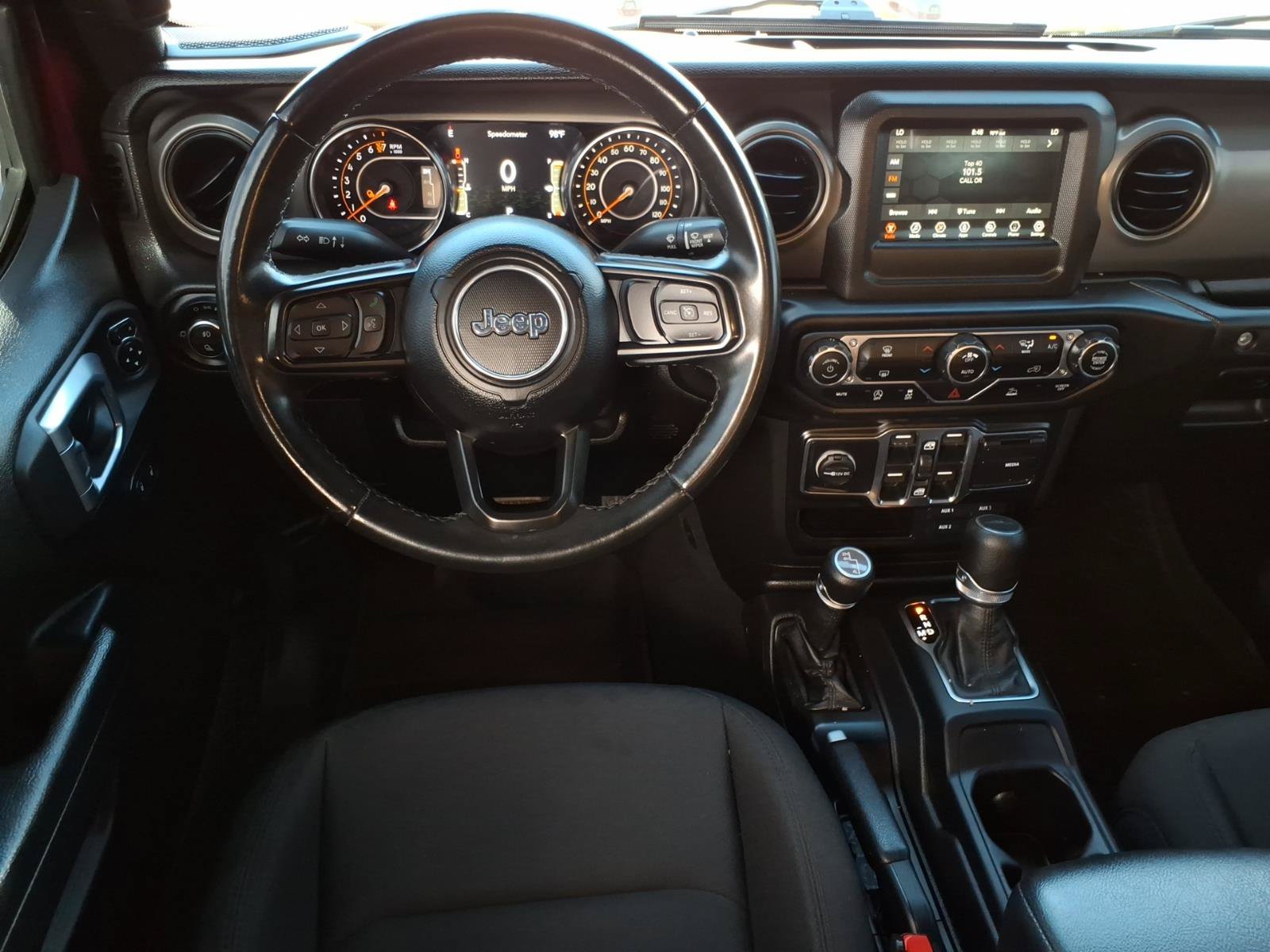 Used 2022 Jeep Gladiator Sport AWD/4WD image 16