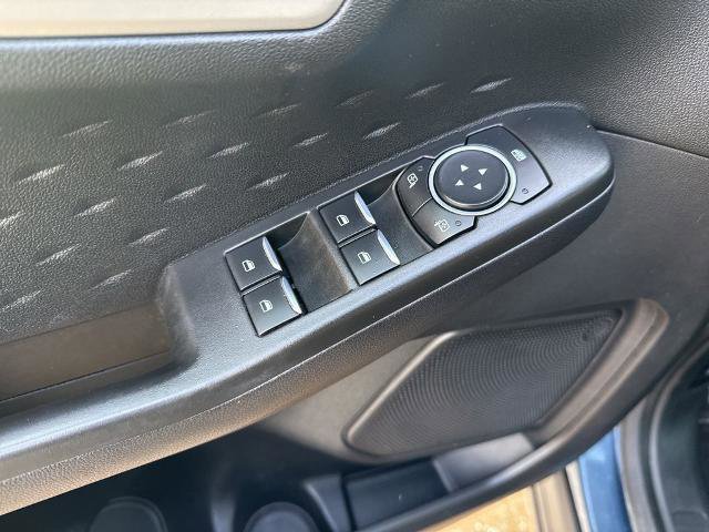 Certified 2020 Ford Escape SE image 25