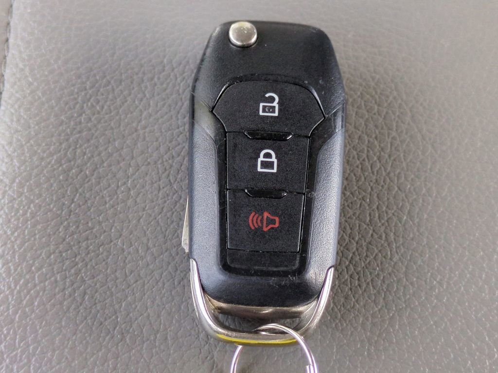 Certified 2022 Ford F250 XL w/ Power Equipment Group image 31