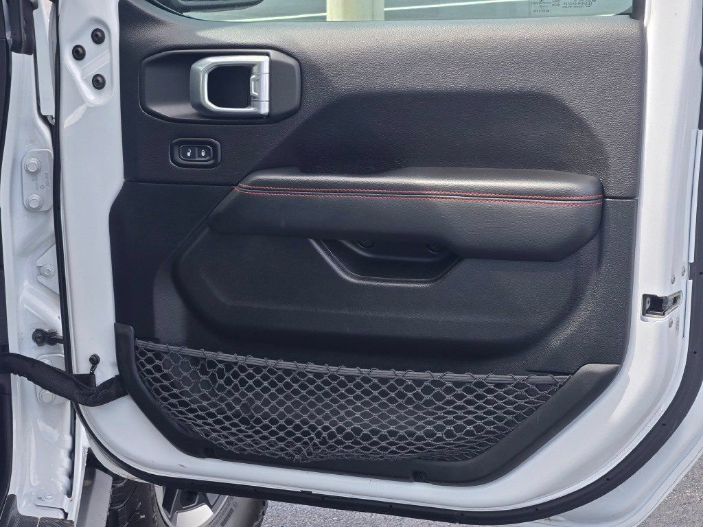 Used 2020 Jeep Wrangler Unlimited Rubicon AWD/4WD image 6