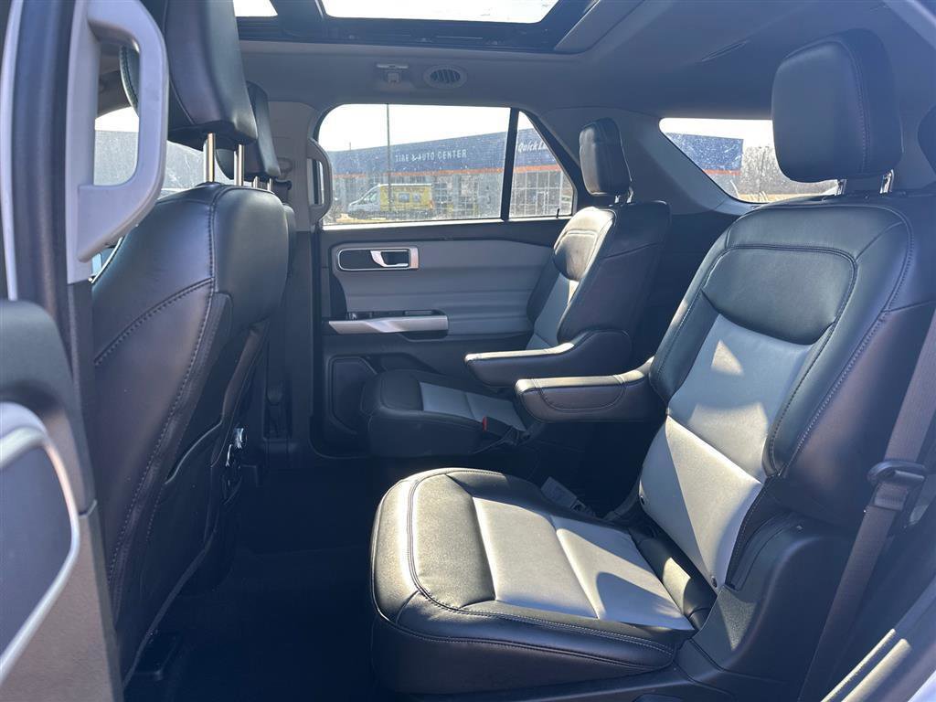 Certified 2023 Ford Explorer XLT w/ Equipment Group 202A image 18