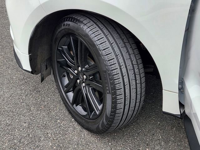 Certified 2022 Ford Edge ST-Line w/ Class II Trailer Tow Package image 32