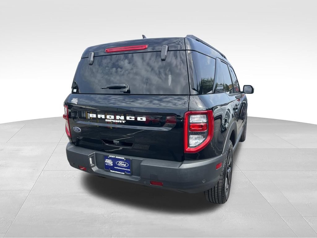 Certified 2023 Ford Bronco Sport Outer Banks w/ Tech Package AWD/4WD image 3