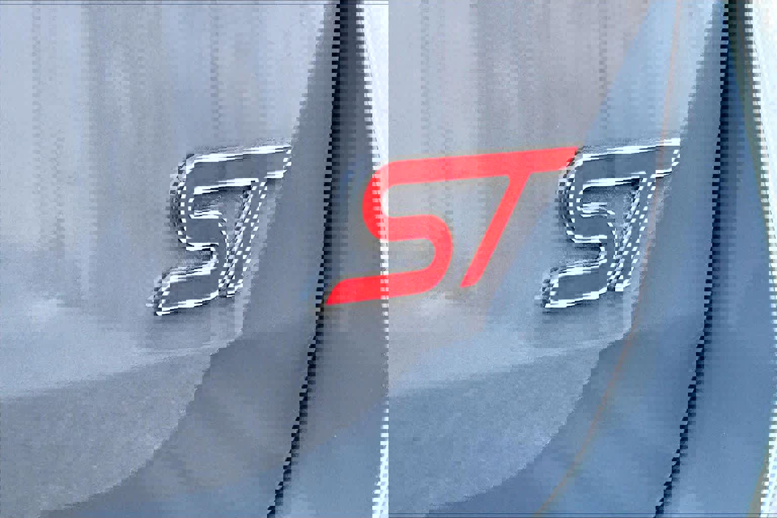 Certified 2025 Ford Explorer ST image 15