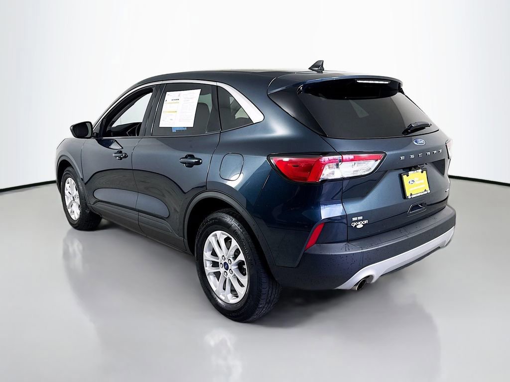 Certified 2022 Ford Escape SE w/ Cold Weather Package image 3