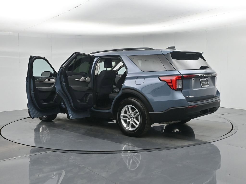 Certified 2025 Ford Explorer Active RWD image 37