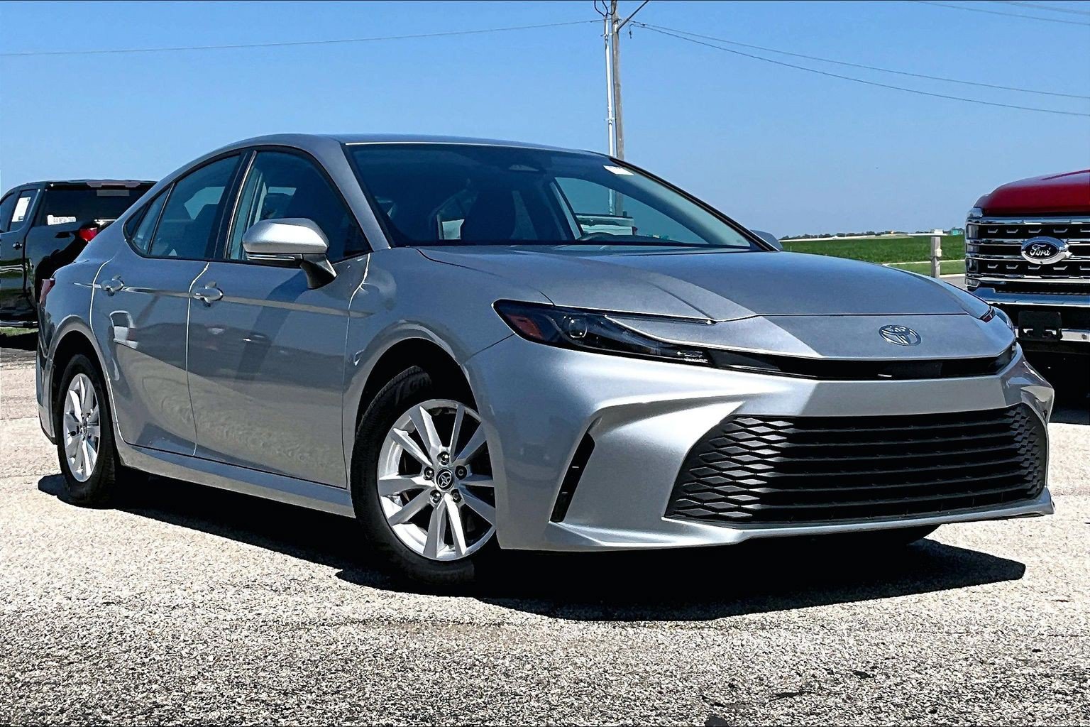 Used 2025 Toyota Camry LE FWD image 35