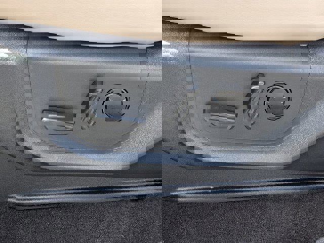 Certified 2023 Ford Expedition XLT image 15