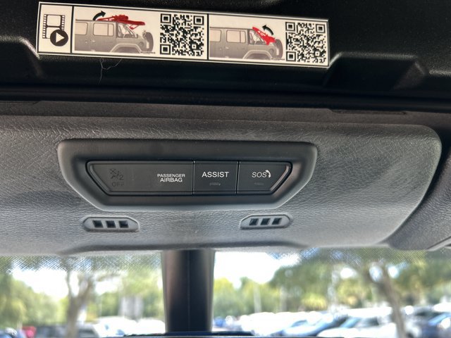 Used 2021 Jeep Wrangler Unlimited Sahara AWD/4WD image 27