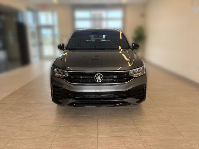 Used 2022 Volkswagen Tiguan SE R-Line FWD image 5