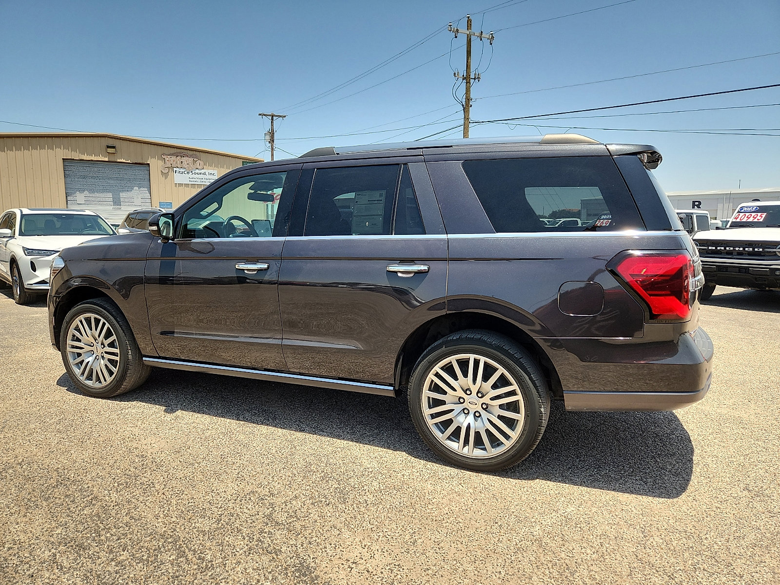 Certified 2023 Ford Expedition Limited RWD image 4