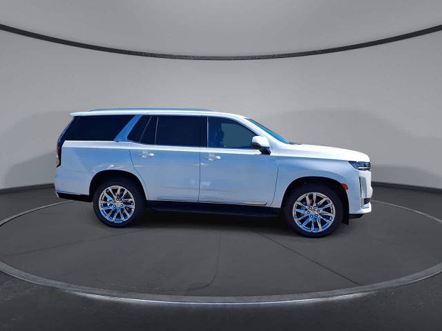 Used 2021 Cadillac Escalade Premium Luxury w/ LPO, Radiant Package AWD/4WD image 9
