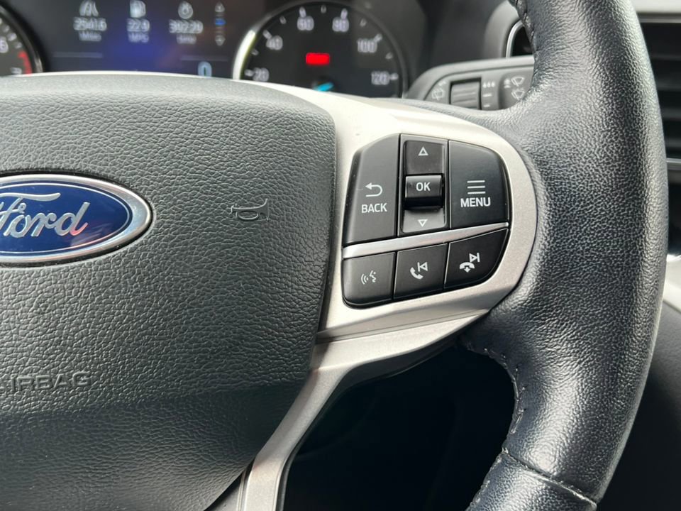 Certified 2023 Ford Explorer XLT w/ Equipment Group 202A image 27