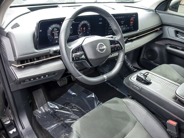 Used 2024 Nissan Ariya FWD image 14