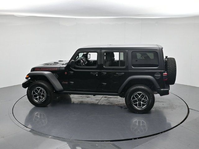 Used 2025 Jeep Wrangler Unlimited Rubicon AWD/4WD image 40