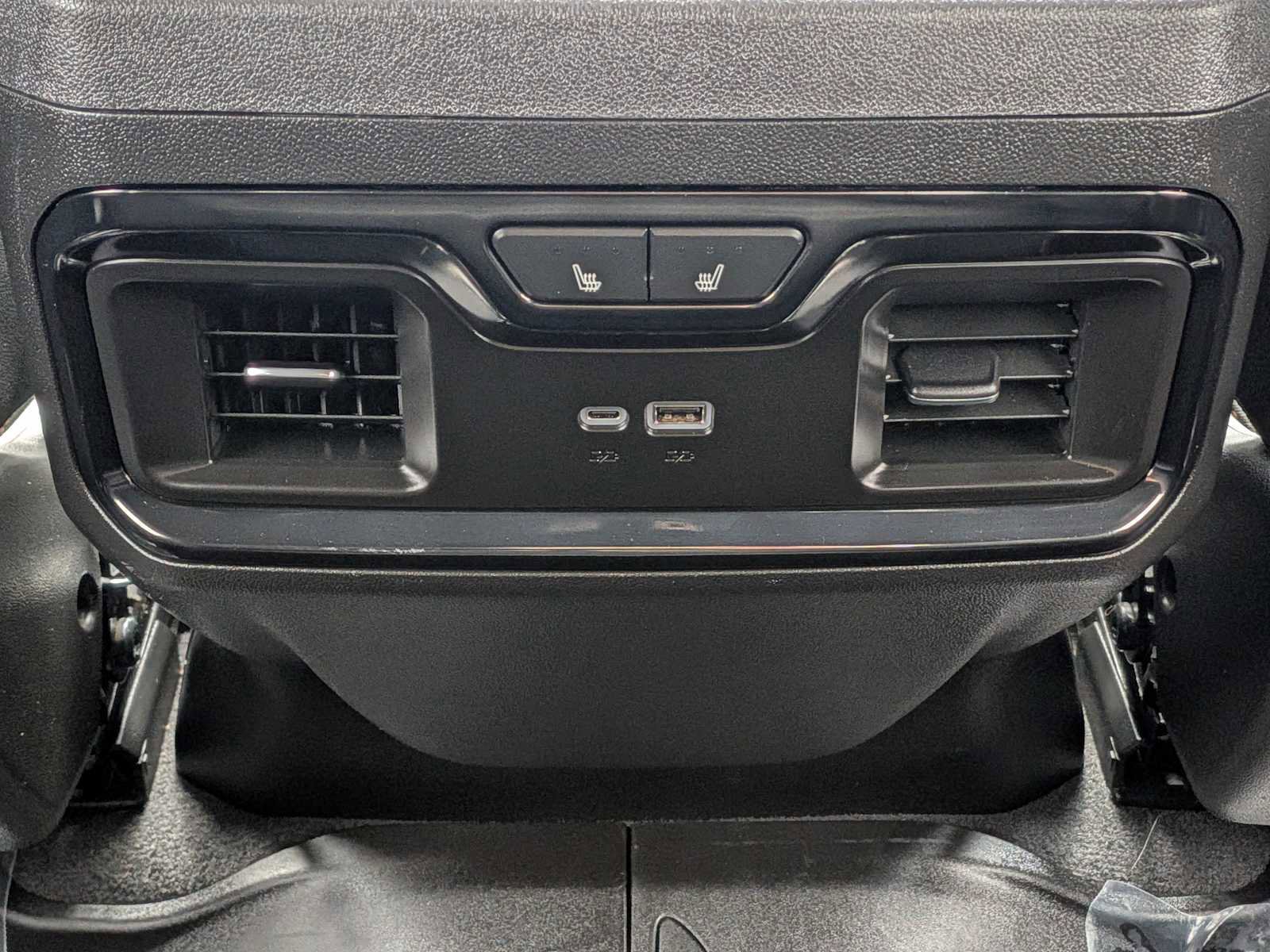 Used 2024 GMC Sierra 1500 AT4 w/ Technology Package image 25