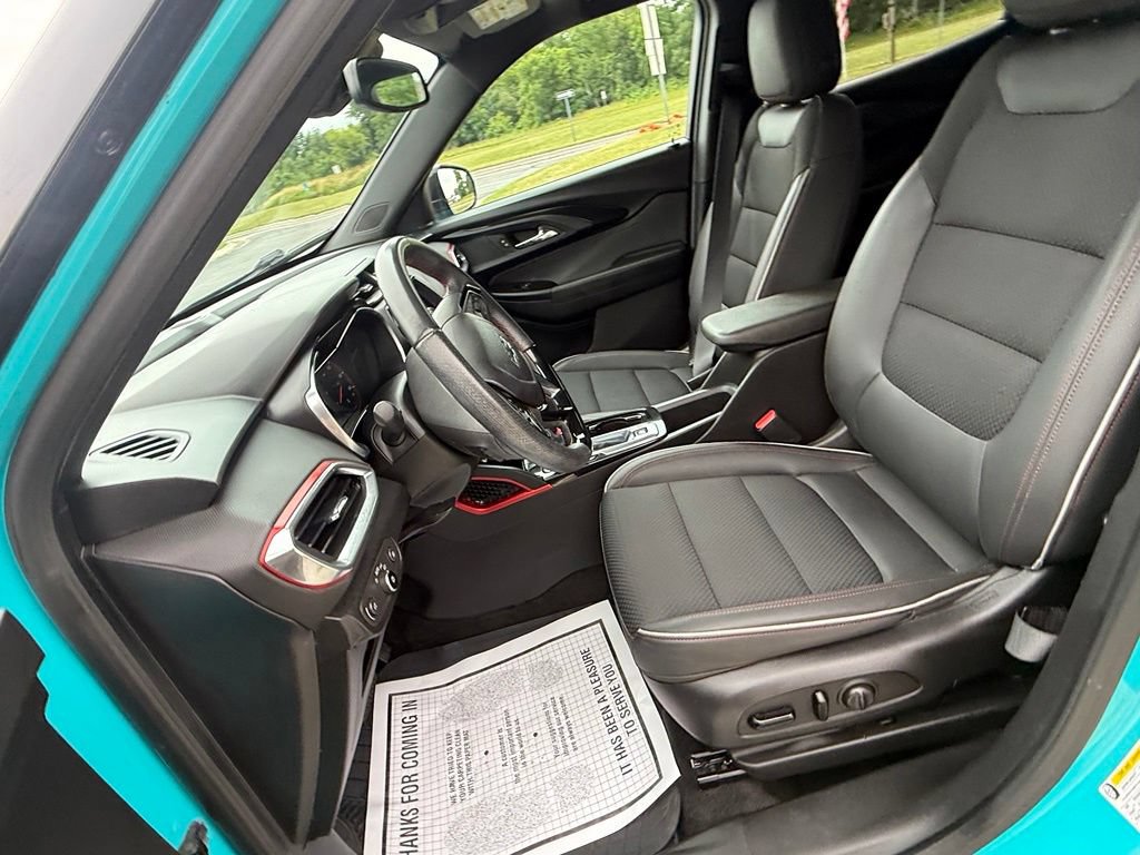 Used 2021 Chevrolet TrailBlazer RS w/ Sun and Liftgate Package AWD/4WD image 22